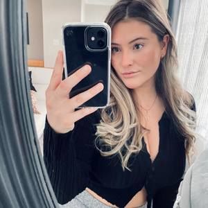 Meet your Posher, Anne-so